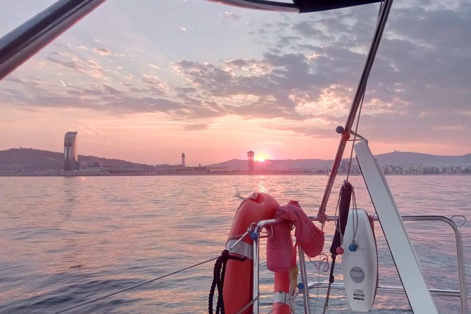 1h Refreshing Sailing Tour in Barcelona with Open Bar & Snacks - Drinks, snacks, and the relaxed part of the trip