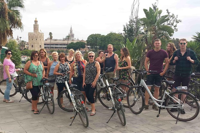 3-hour Guided Bike Tour along the Highlights of Seville - Plaza de España, the tour’s great photo stop