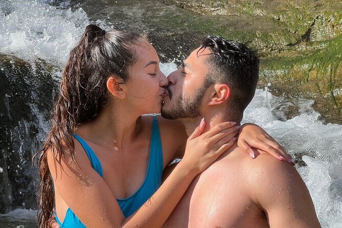 Adventures day: Thermal Springs and Waterfalls - Montanejos and the 25°C Blue Pools