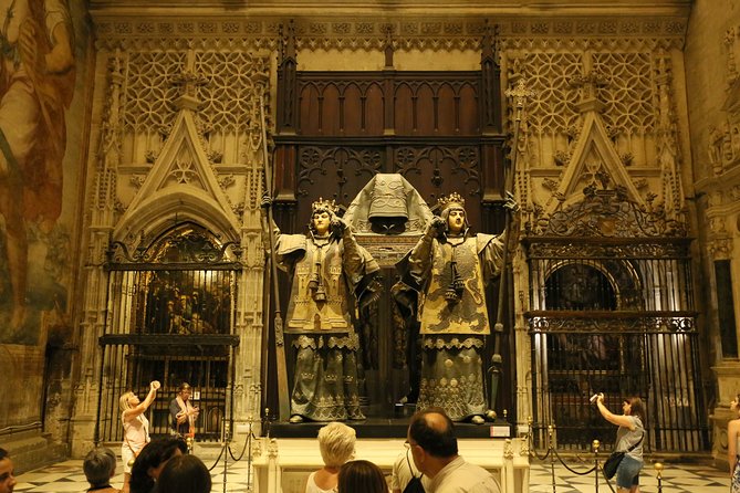 Alcazar and Cathedral Tour - Meeting at Plaza del Triunfo