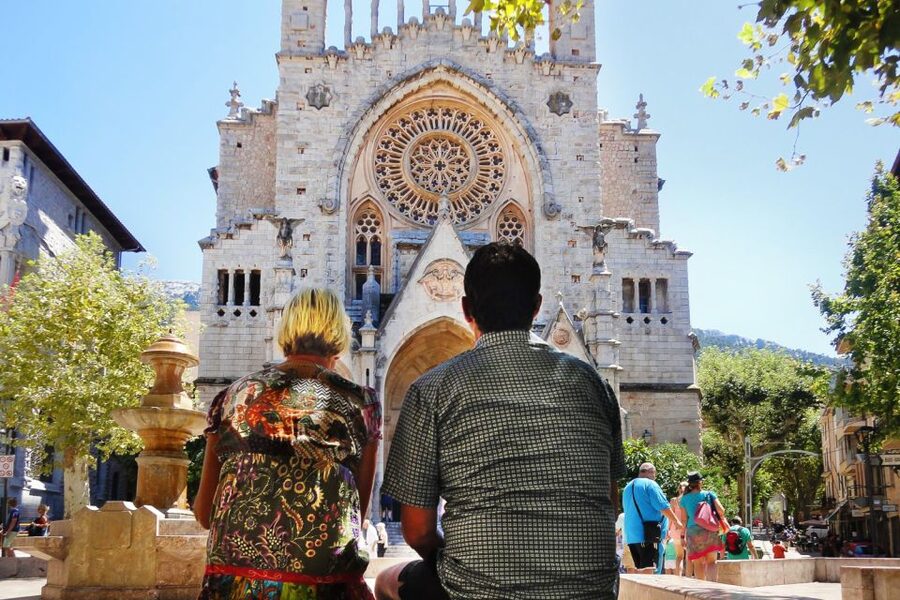 Alcudia/Marratxi: Valldemossa & Soller Tour by Tram & Bus - Valldemossa first, with time for a proper wander