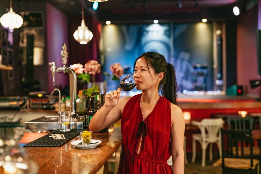 "Algarabía": Flamenco Show at Café Ziryab. Madrid - Seating, timing, and practical details