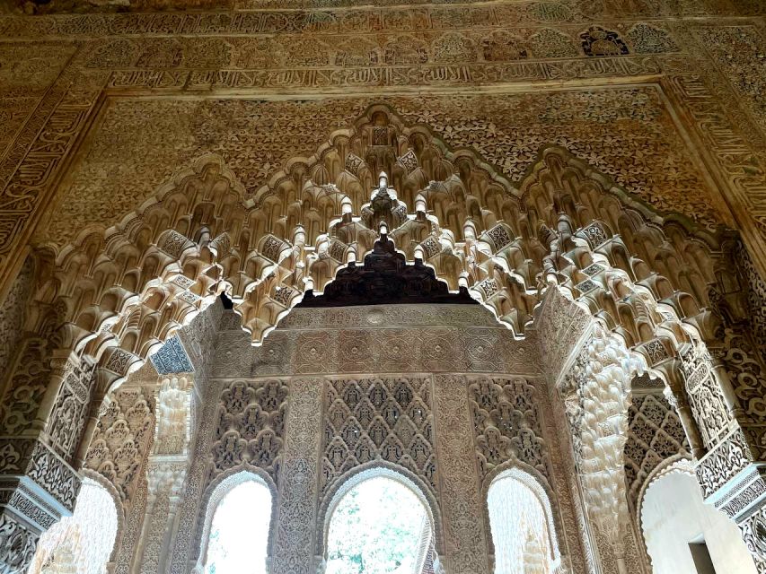 Alhambra and Nasrid Palaces Guided Tour with Tickets - Is $230 a good value?