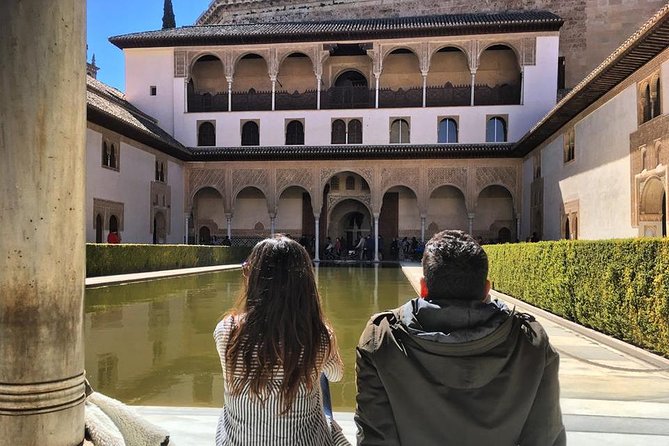 Alhambra &Charles Palace Guided Tour with Optional Nasrid Palaces - Entering the Alhambra and its long story