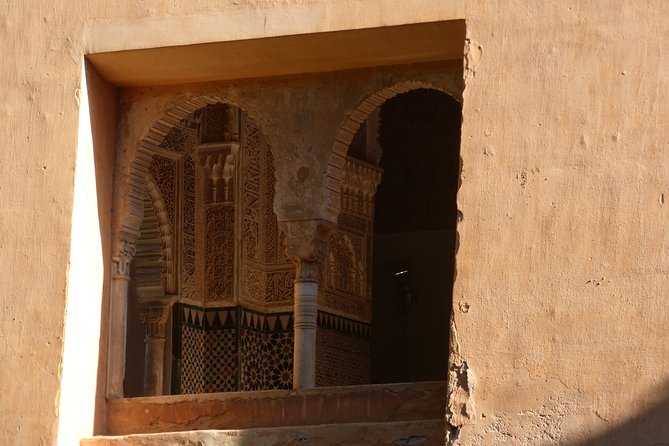 Alhambra & Generalife Skip the Line Premium Tour including Nasrid Palaces - The Generalife gardens in one hour