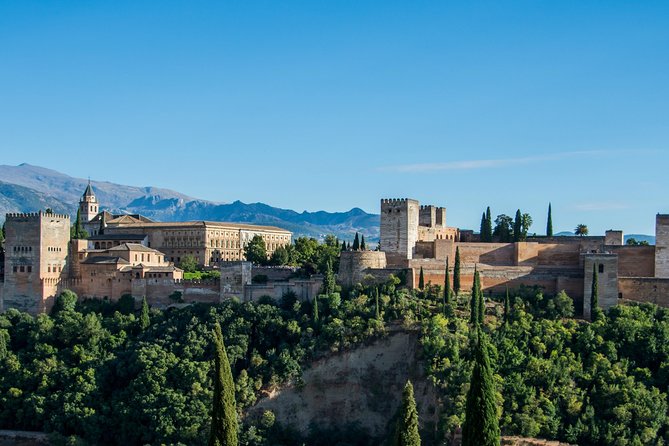 Alhambra Guided Tour & Albaicin Tour from Seville - The Alhambra and the Nasrid Palaces