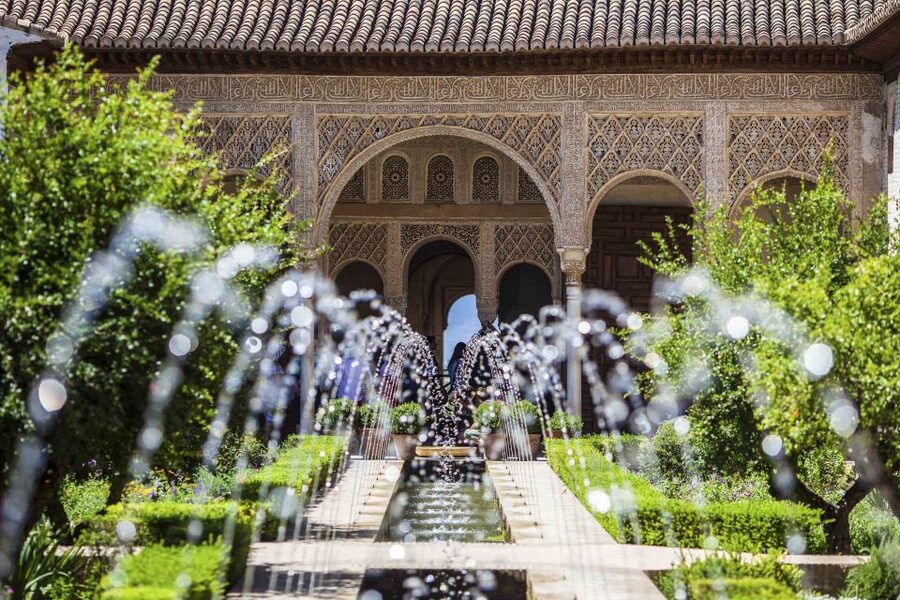 Alhambra, Nasrid Palaces, and Generalife 3-Hour Guided Tour - The Generalife Gardens and views over Granada