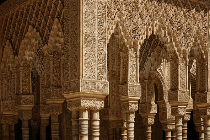 Alhambra, Nasrid Palaces, Generalife & Alcazaba Private Tour - Alcazaba, the military side of the hill
