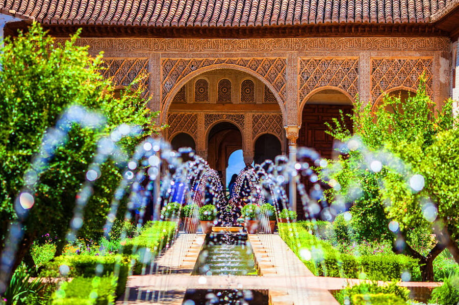 Alhambra: Ticket with Audioguide - Picking up your ticket and audioguide