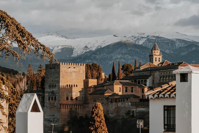 Alhambra with Nazaries Palaces Private Tour - Key points to know before you book