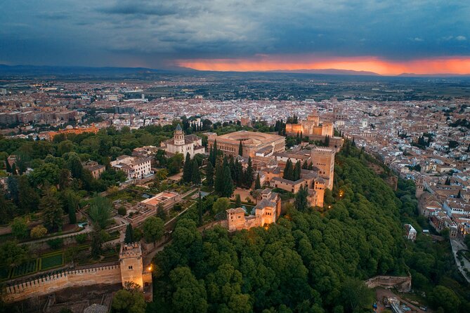 Alhambra with Nazaries Palaces Private Tour - Price, pace, and practical value