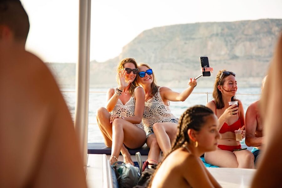 Alicante: 2-Hour Late Afternoon Catamaran Cruise - Finding your best place on the catamaran