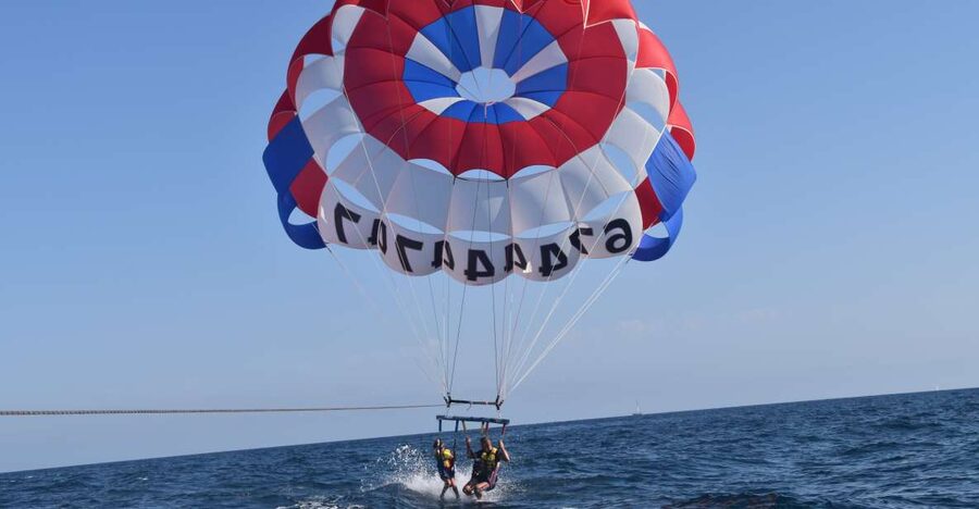 Alicante: Boat Trip and Parasailing Experience with Drink - Flying above Alicante’s Costa Blanca
