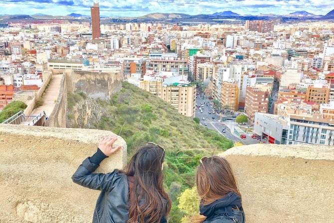 Alicante Historic Small Group Tour with Tapas Tasting - Timing, meeting point, and ending location