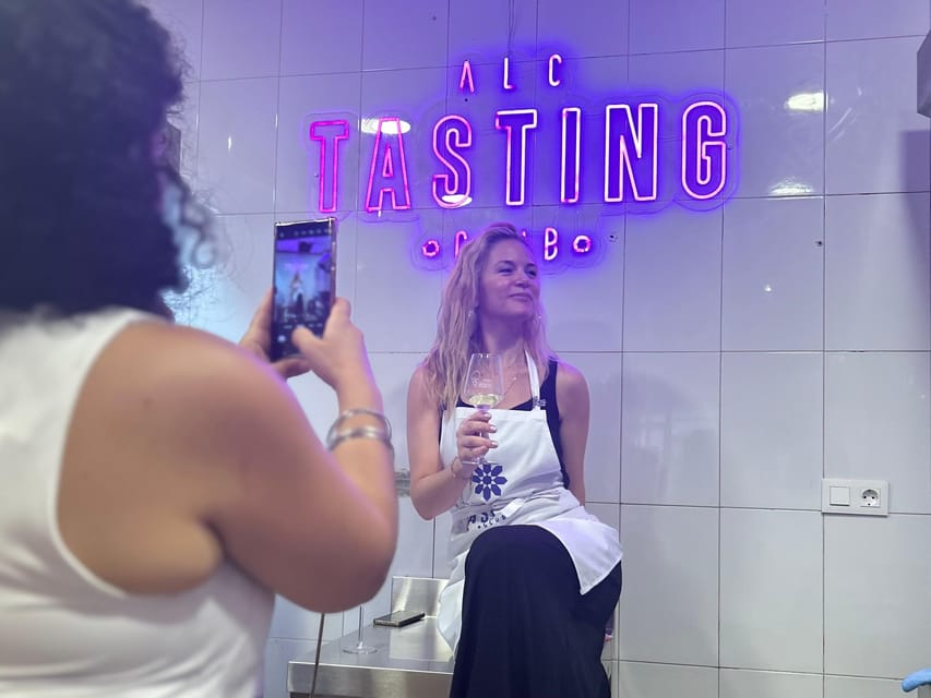 Alicante Paella Cooking Class, Tapas, Drinks and Market - What the $58 price really covers