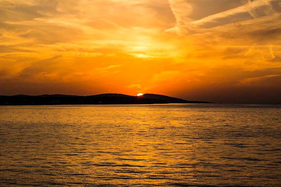 Altea: Catamaran Tour with Sunset Option - Daytime or sunset: choosing the right departure