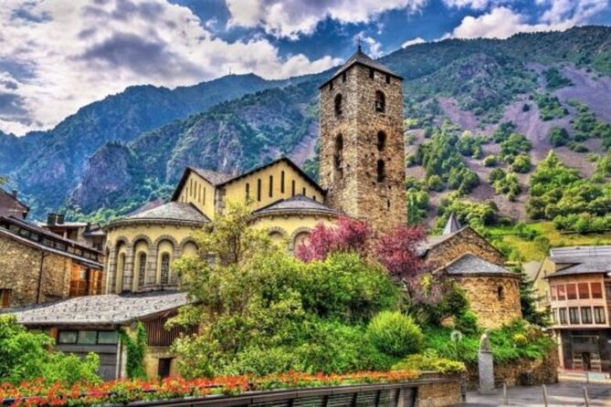 Andorra, France & Spain: 3 Countries in One Day from Barcelona - Leaving Barcelona for the Pyrenees