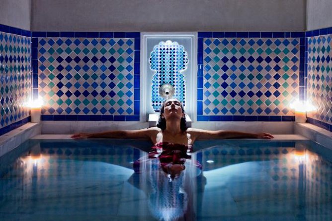Arabian Baths Experience at Malaga’s Hammam Al Andalus - The thermal baths: hot water, cold plunge, and time to pause