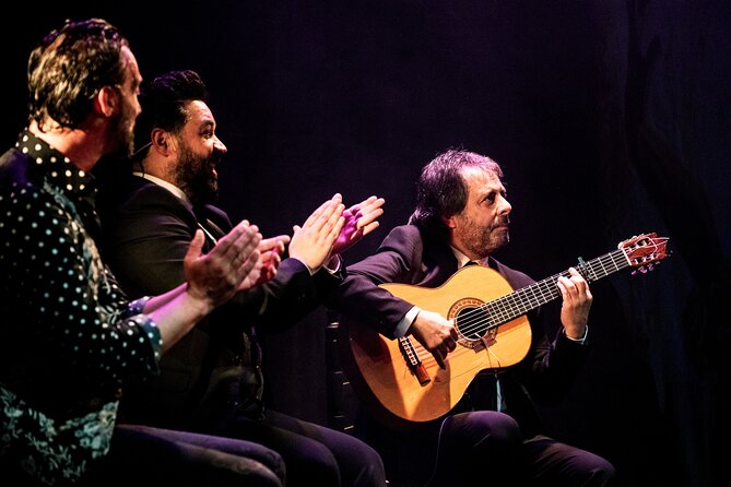 Authentic Flamenco Show at the Teatro Flamenco Sevilla - The artists: guitar, voices, and three dancers
