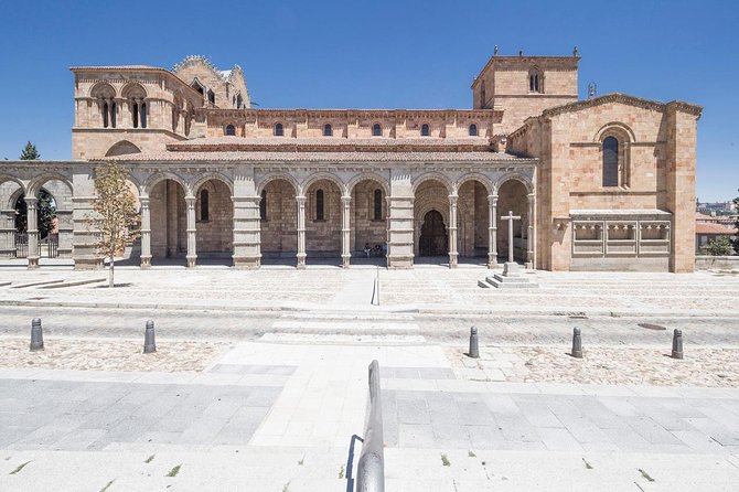 Avila with Walls and Segovia with Alcazar from Madrid - Guides, group size, and bilingual commentary