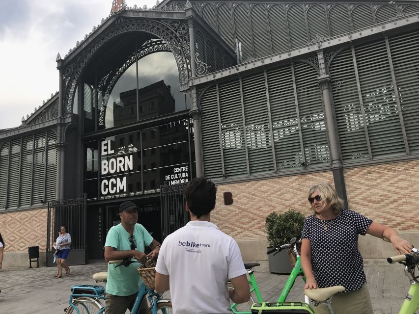 Barcelona: 2.5-Hour Bike or E-Bike Historical Tour - El Born, Mercat del Born, and Santa Maria del Mar