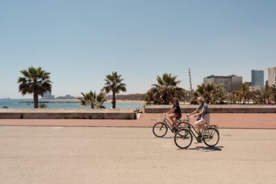 Barcelona 3-hour Bike or E-Bike Tour: Highlights and Hidden Gems