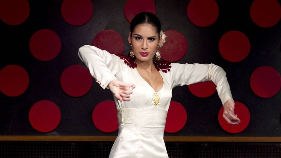 Barcelona: 4-Hour Tapas Evening Tour and Flamenco Show - Starting along the Ramblas