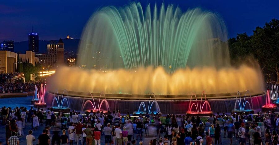 Barcelona Cable Car Sky Views, Magic Fountain & Castle Visit - Key points at a glance