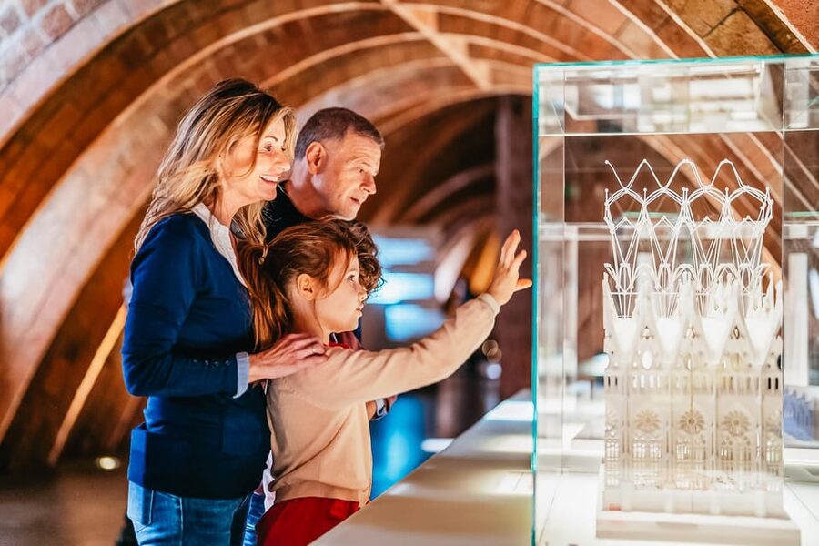 Barcelona: Casa Milà Early-Morning Access Guided Tour - Key points to know before booking