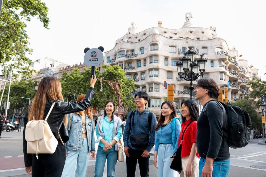 Barcelona: Casa Vicens, Pedrera, and Casa Batlló Guided Tour - Three Gaudí houses, three very different moods