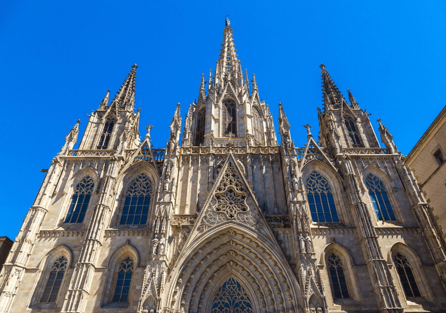 Barcelona Cathedral: Ticket, Guided Tour and VR Experience - Key points at a glance