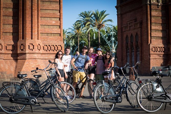 Barcelona City Highlights Bike Tour - Starting at Plaça Catalunya with the city at your wheels