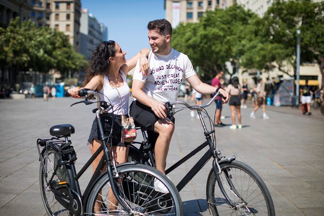 Barcelona City Highlights Bike Tour - Columbus Monument and La Rambla mark the return inland