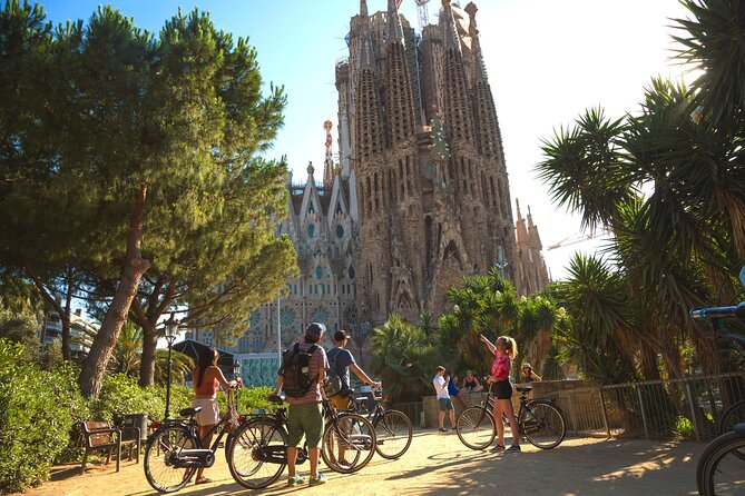 Barcelona City Highlights Bike Tour - Casa Batlló and La Pedrera: Gaudí in two very different moods