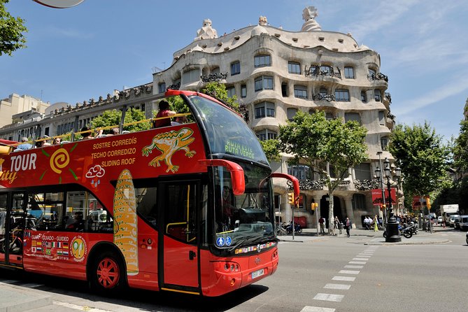 Barcelona City Tour Hop-On Hop-Off with Optional Boat - What this Barcelona bus tour is really good for