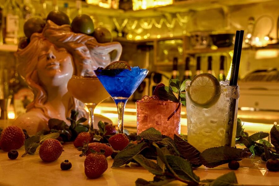 Barcelona: Cocktail Making Class with Tapas - Who will enjoy this class most