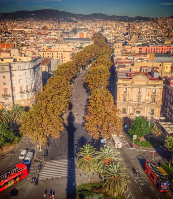 Barcelona: Columbus Monument - What the monument itself adds to the visit