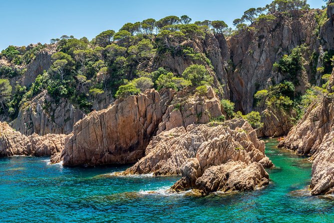Barcelona: Costa Brava Easy Hike, Snorkel, Cliff-Jump & Meal - What to Pack for the Nine-Hour Outing