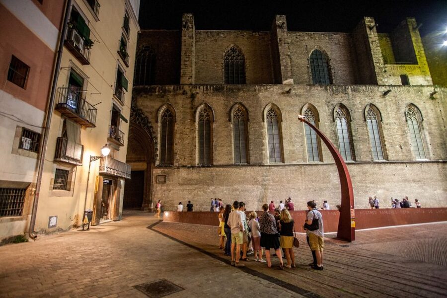 Barcelona: Dark History Night Walking Tour - El Born and La Ribera, Barcelona’s darker medieval side