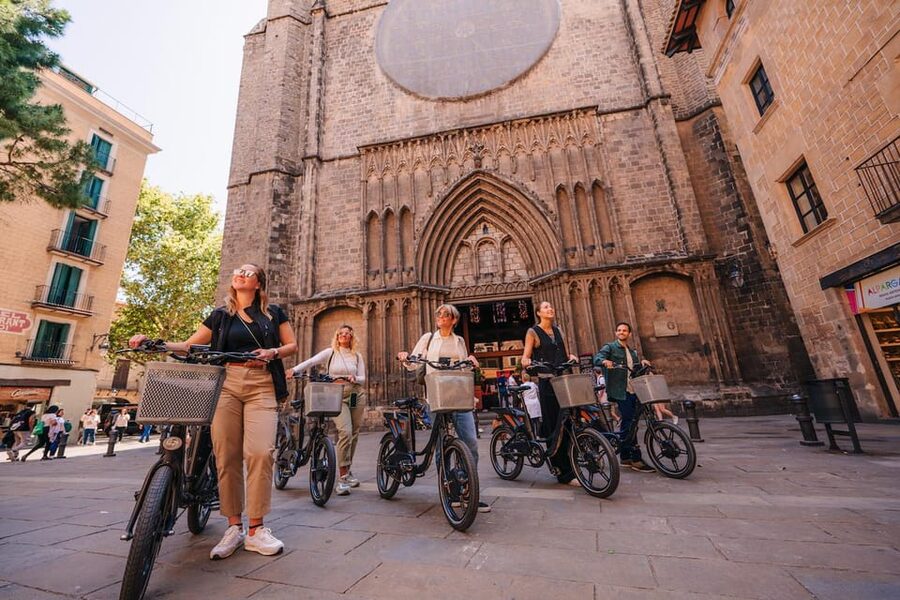 Barcelona: E-Bike Tour with Montjuic Cable Car & Boat Ride - Is $191 a fair price?