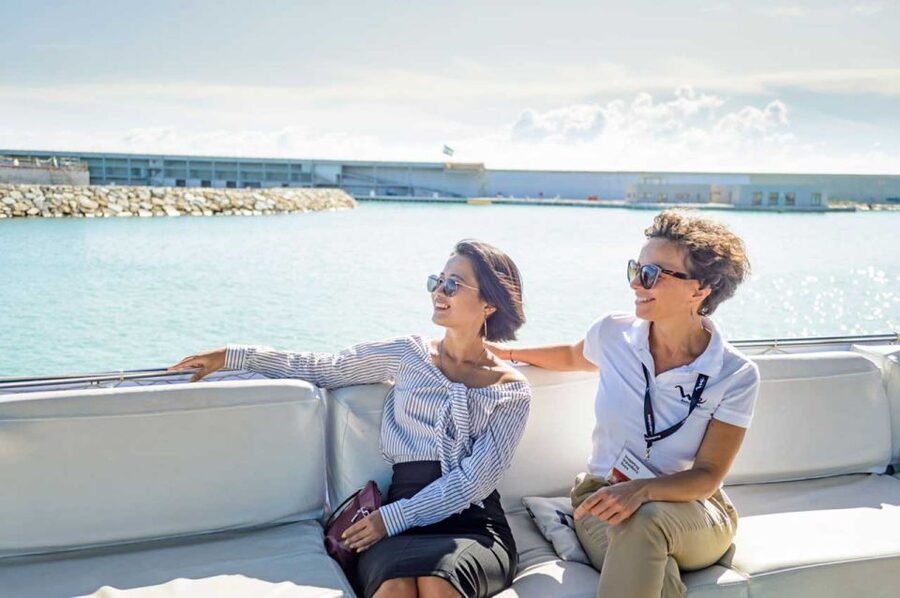Barcelona: E-Bike Tour with Montjuic Cable Car & Boat Ride - Why this tour works as a Barcelona introduction