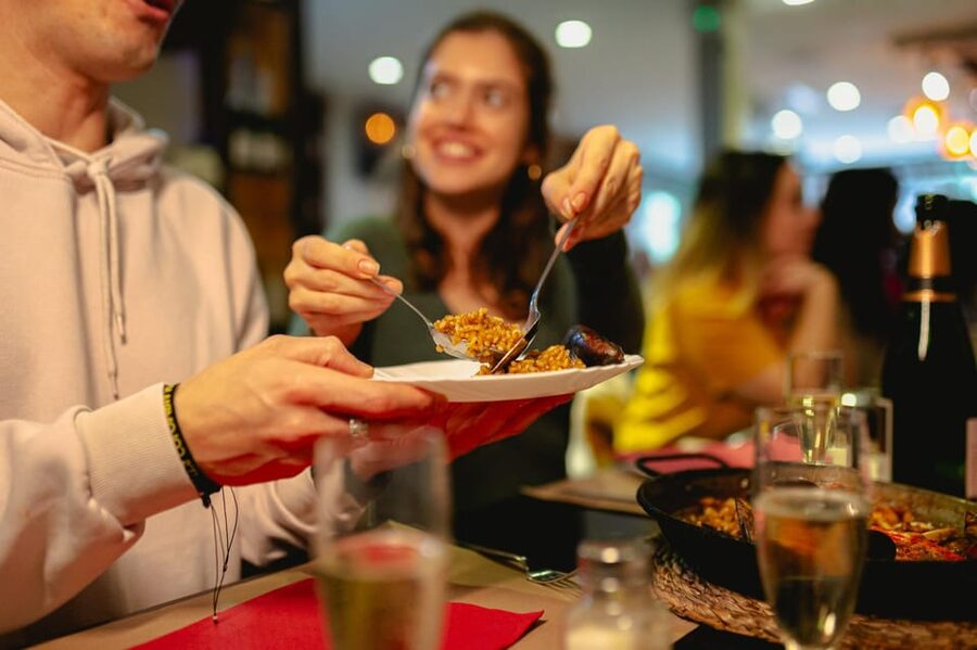 Barcelona: El Born Food Walking Tour with Tapas and Drinks - Vermouth, cava, wine, and alcohol-free choices