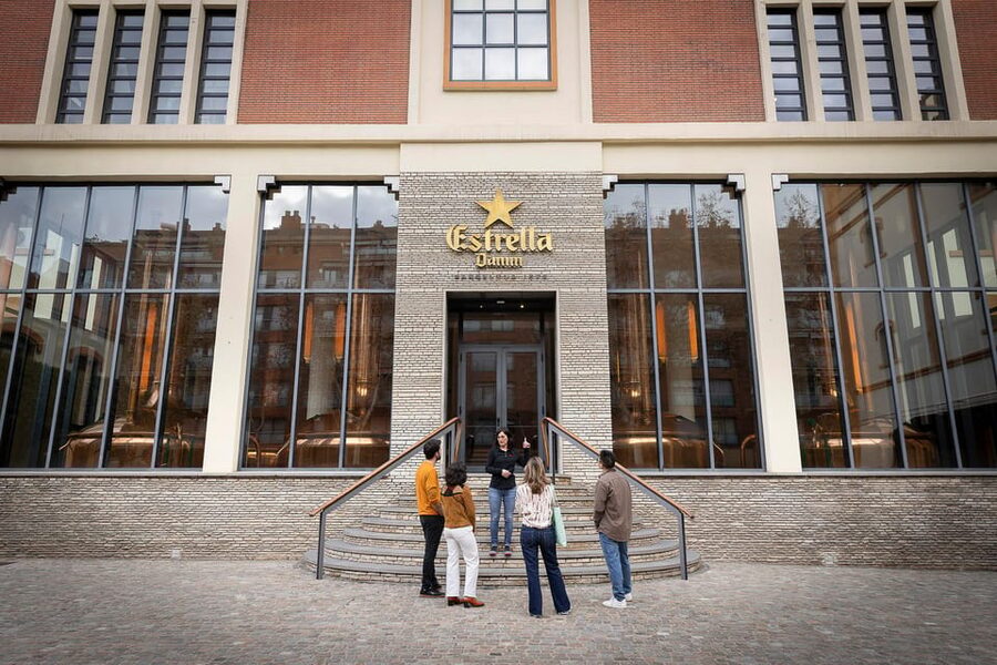 Barcelona: Estrella Damm Old Brewery Tour with Tasting - The boiler room, scale room, and old machinery