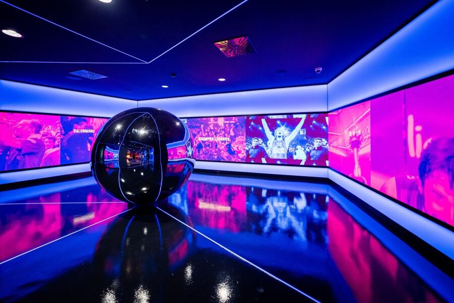 Barcelona: FC Barcelona Museum "Barça Immersive Tour" Ticket - Optional extras: Robokeeper, virtual reality, and a photo