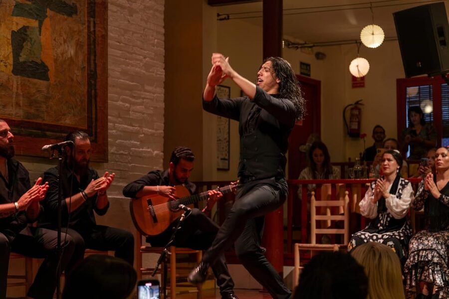 Barcelona: Flamenco Show with Dinner at Tablao de Carmen - Key points to know before you book