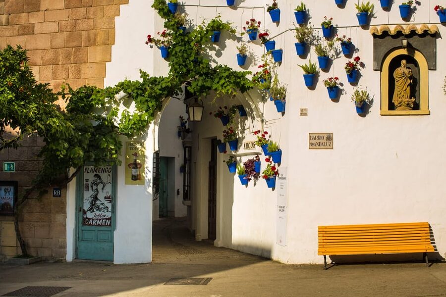 Barcelona: Flamenco Show with Dinner at Tablao de Carmen - Why this flamenco evening feels different