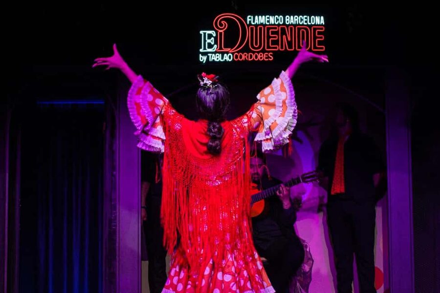 Barcelona: Flamenco Show with Drink at La Rambla - What happens when you arrive on La Rambla