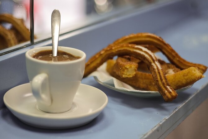Barcelona Food Tour: Tapas, Paella, Sangria & 8+ Local Tastings - La Barceloneta and the final meal