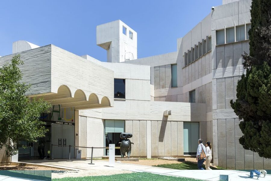 Barcelona: Fundació Joan Miró Skip-the-Line Entry Ticket - The building deserves your full attention