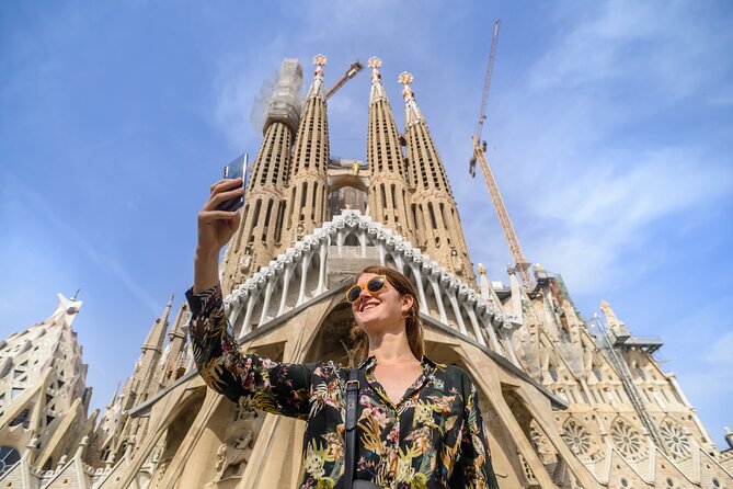 Barcelona Gaudi and Sagrada Familia Tour - What this Barcelona afternoon really covers